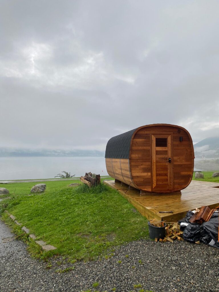 Sauan-Squere-u-jezera